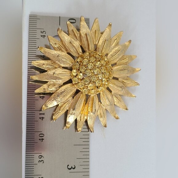 Vintage 50s Gold Tone Large Round Chunky Sun Flower Statement Brooch - Picture 8 of 10
